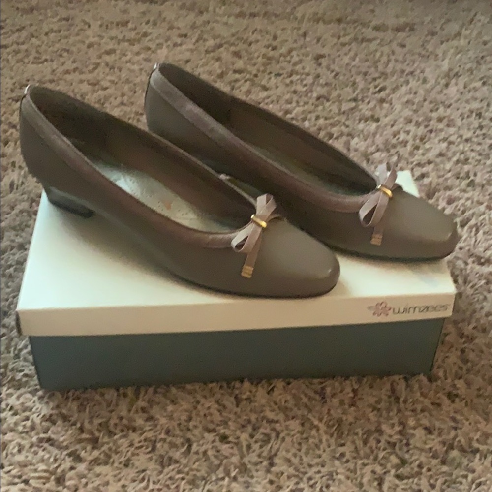 Women’s shoes